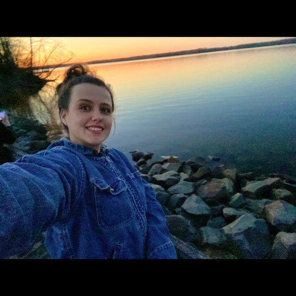 Meet your Posher, Brianna - Picture 1 of 1